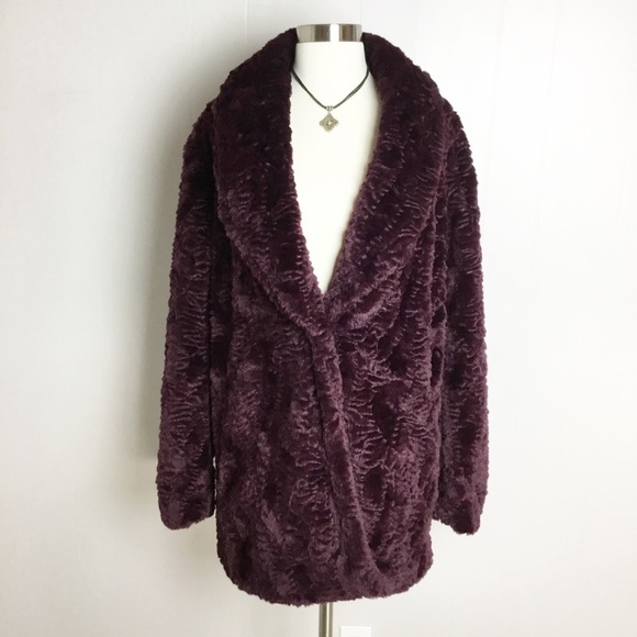Express Faux Fur Teddy Coat New Retails For $400 Burgundy - Picture 1 of 6